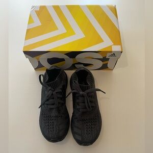 Women’s Adidas UltraBOOST Uncaged Size 6